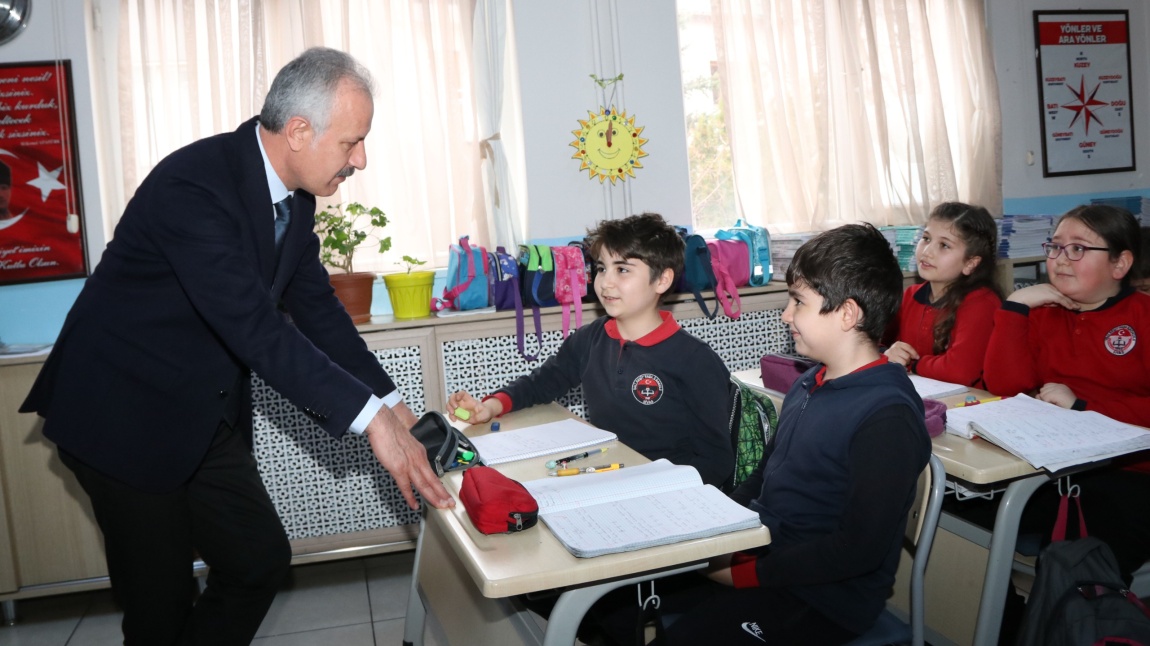 Milli Eğitim Müdürümüz Necati Yener okulumuzu ziyaret etti.